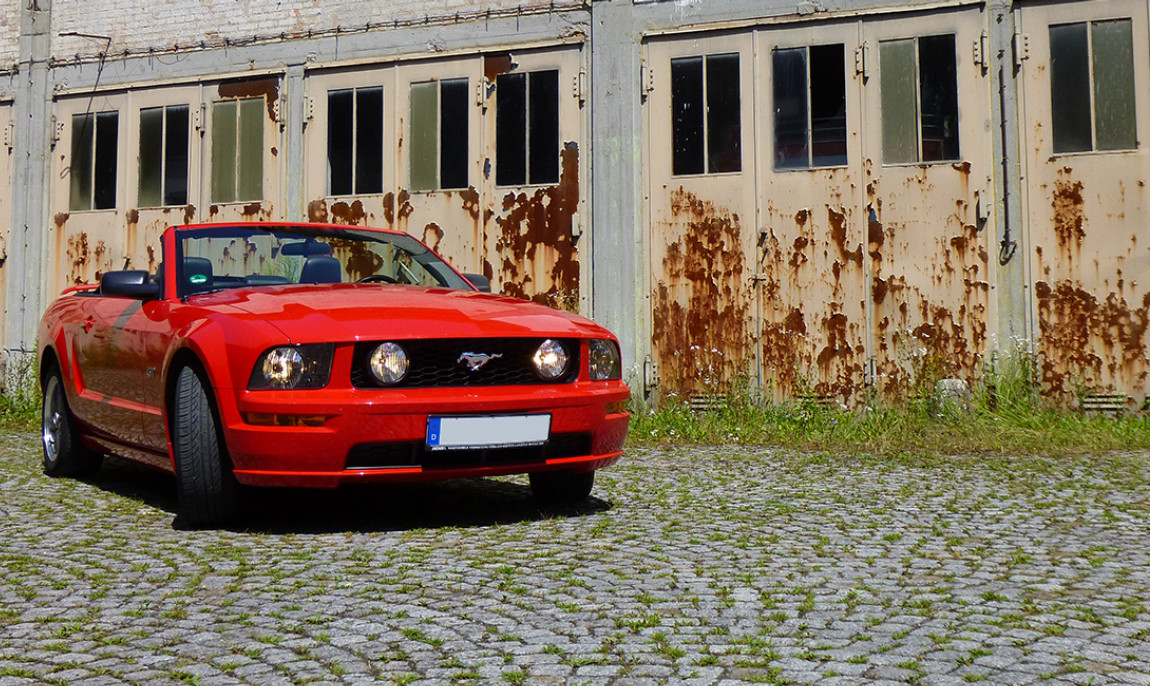 assets/images/activities/1-tag-ford-mustang-gt-cabrio-selber-fahren-in-langenau-raum-ulm/1280_0001_P1010048-1150x686x90.jpg