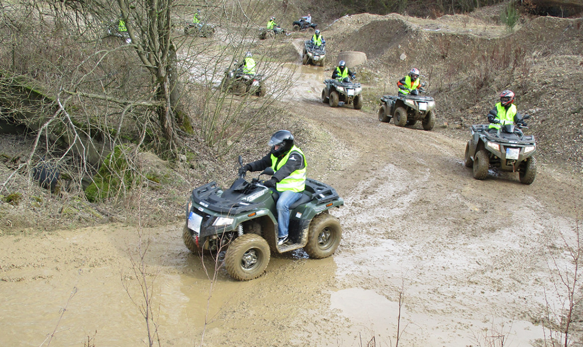 assets/images/activities/herresbach-quad-onoffroad-tour/1280_0008_IMG_0232-1150x686x90.jpg