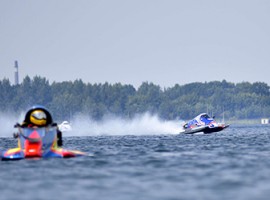 Formel 1 Powerboat Renntaxi