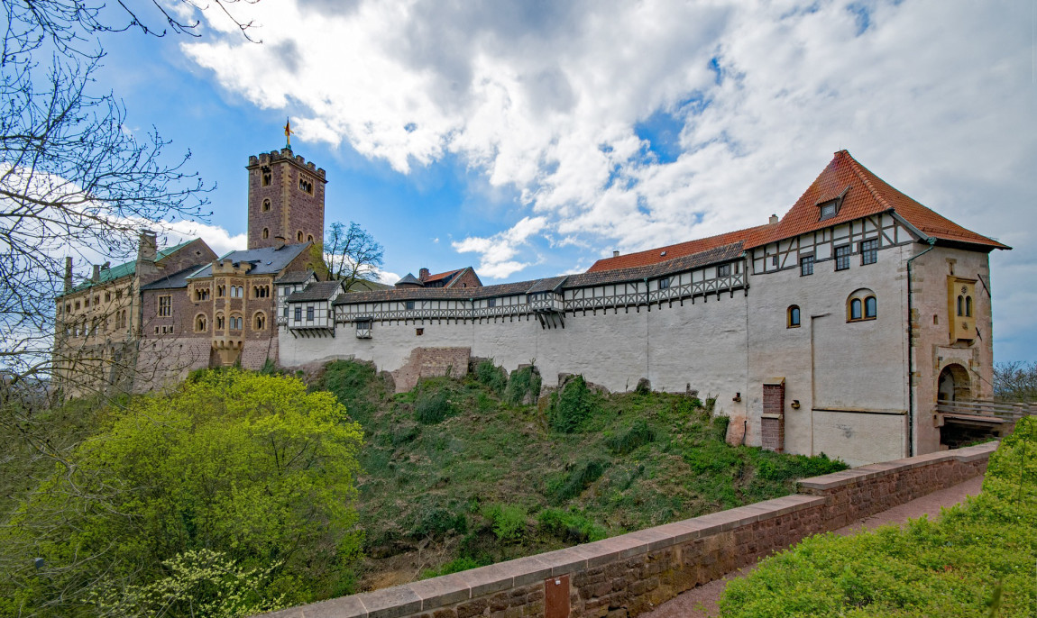 assets/images/categories/rundfluege-eisenach/wartburg-castle-2269144_1920-1150x686x90.jpg